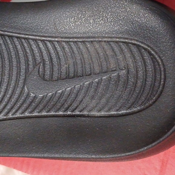 Nike Women's Victori One Slides - Picture 5 of 8